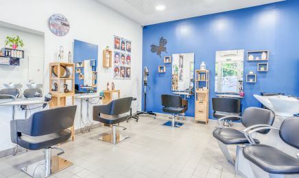 Salon Jean Claude (Denis) : Barbier à Blanquefort
