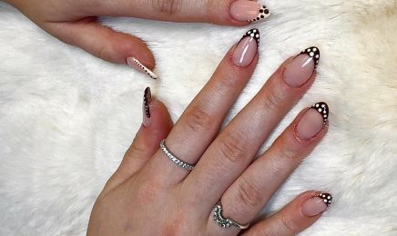 Ongle By M, Rehaussement de cils - Browlift - Nail Art - Pose capsules  : Institut de beauté à Clouange