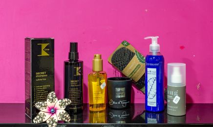Comme Un 6ème Sens - Coiffure - Esthétique - Bar à Ongle : Coiffeur à La Valette-du-Var