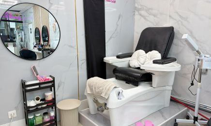 Djou Nail's & Beauty : Institut de beauté à Villeneuve-la-Garenne