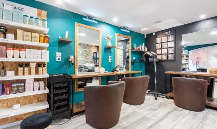 2 Art Coiffure : Manucure à Belfort