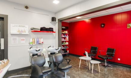 De Mèche Avec Vous : Coiffeur à Les Loges