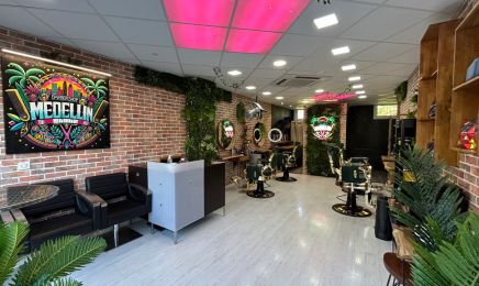 Medellin Style Barbershop : Barbier à Annecy