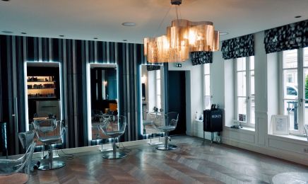 MGB Hairstylist : Coiffeur à Chantilly