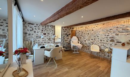 Les ongles de Sam : Manucure à Fréjus