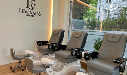 LEVI NAILS BEAUTY: Kosmetikstudio in München
