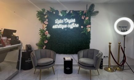 Laïla Ongles : Coiffeur à Nîmes