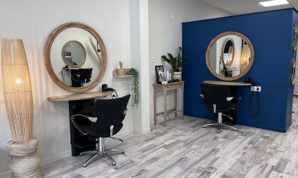 Viva La Vie by Clarisse Blanchard : Coiffeur à Chantonnay