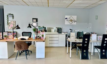 Instant Aly Beauté : Manucure à Saint-Marc-le-Blanc