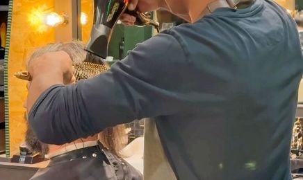 La moustache du gentleman : Coiffeur à Levallois-Perret