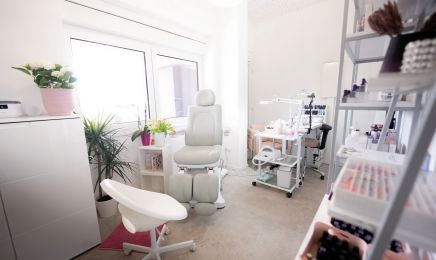 22 Studios: Kosmetikstudio in Nürnberg