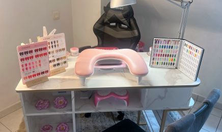 Alicia Ongles & Cils : Manucure à Belz