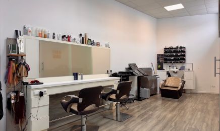 Top Secret Beauty & Hair: Kosmetikstudio in Weißenfels