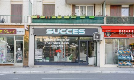 Eny B. - Nail Artist  : Manucure à Nice