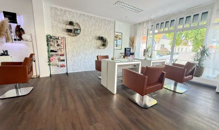 Bianka Simon - Friseure: Kosmetikstudio in Potsdam