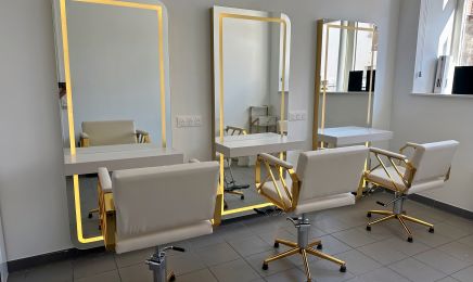 SALON REFLETS D’OR : Institut de beauté à Morteau