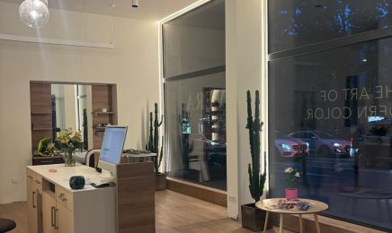 VERA. - Color Atelier: Kosmetikstudio in Wiesbaden