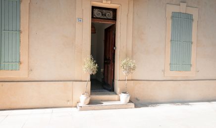 Maison Boy : Coiffeur à Grans