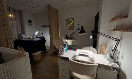 Maison Nella : Institut de beauté à Englos
