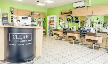 CLEAR Coiffure - Chartres : Manucure à Chartres