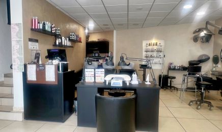 Les Ciseaux d’Emma - Coiffure Mixte & Ongles : Coiffeur à Le Cannet-des-Maures