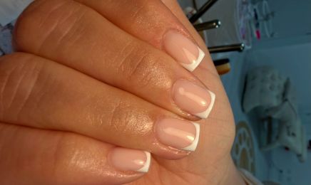 Ongles SK : Institut de beauté à Hauts de Bienne