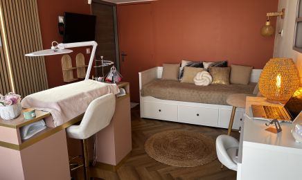 Sésame Ongle Toi  : Manucure à Niort