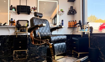 La maison Ba&ta  : Barbier à La Roquette-sur-Siagne