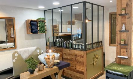 Origine by Elodie Brossard bar : Coiffeur à Aix-les-Bains