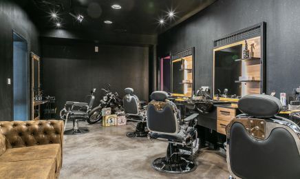  Les Fées Coiffées Beauté Bad boys : Coiffeur à Saint-Marcel-lès-Valence