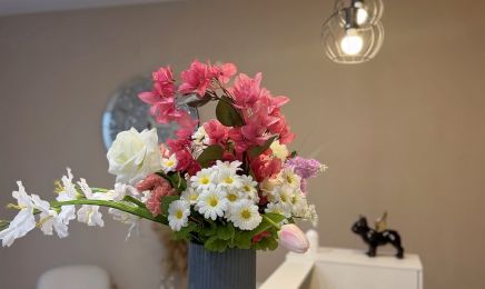 Olya Vitk Beauty Academy : Kosmetikstudio in Nürnberg