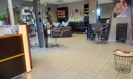 Le salon 1711 : Coiffeur à Saône