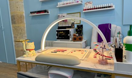 45 Beauté : Manucure à Bordeaux