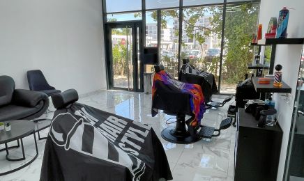 EK COIFFEUR : Institut de beauté à Cenon