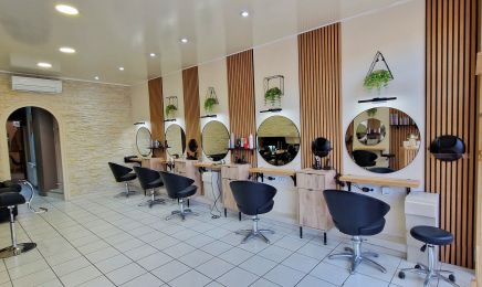 Un Nouvel Hair : Coiffeur à Marines
