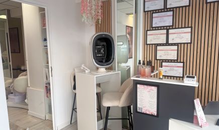 Le paradis des oukhty : Institut de beauté à Martigues