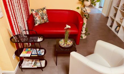 Nellis Oase Sonnenstudio & Sauna: Nagelstudio in Schwanewede