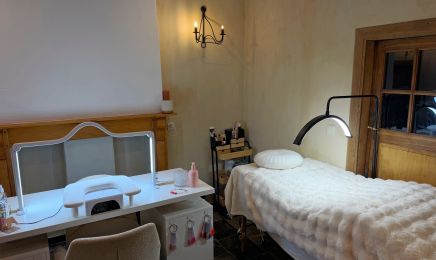 Louvéa esthétique  : Manucure à Havelange