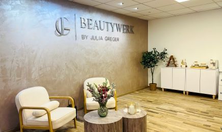 Beautywerk by Julia Greger: Kosmetikstudio in Uhingen