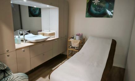 Institut de beauté et Spa Maeva ia orana : Manucure à Moulins