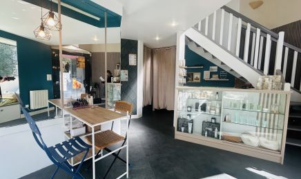 Aliénor & L’Encre Aiguillée : Institut de beauté à Châlus