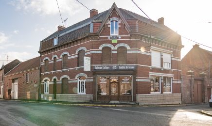 S.M. Coiffure Esthetique : Coiffeur à Brebières