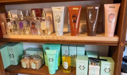 Maison de Beauté & bien-être Mona Lisa : Manucure à Maraussan