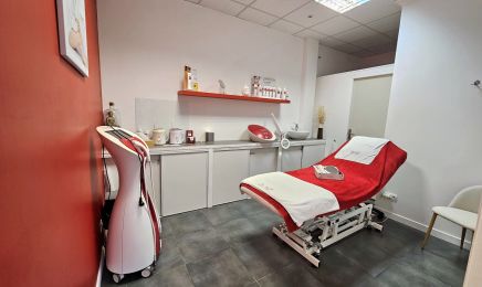 Guinot - Tourrettes Élixir de Beauté by Jess : Manucure à Tourrettes