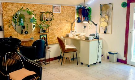 GB Bomb’s & Palm’s Studio : Coiffeur à La Moutonne