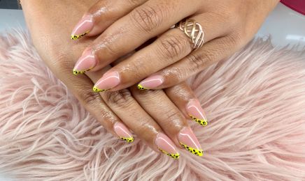 Cindy Ongles Distributions : Institut de beauté à Saint-Benoît