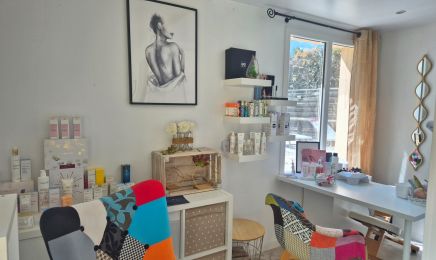 Escapade Relaxante : Manucure à Aix-en-Provence