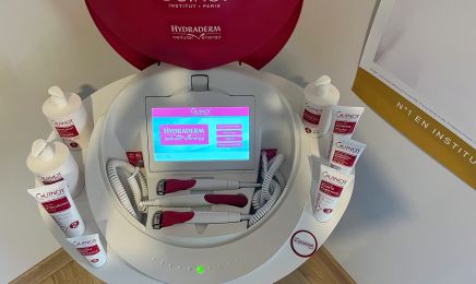 Venus beauté : Manucure à Bois-le-Roi