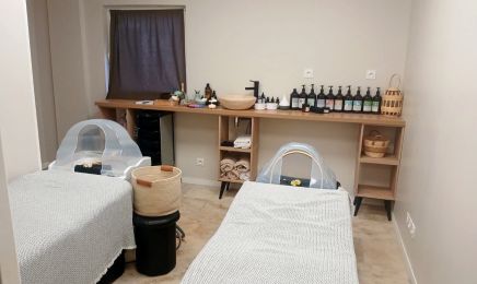 Lui Coiffeur Homme Barbier & Institut - Fréjus Tassigny : Manucure à Fréjus