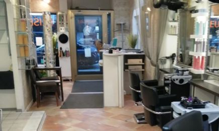 Friseure Haar-Genau By Sanela : Friseur in München